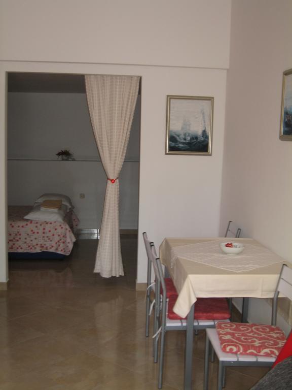 Apartments Luka Sevid Extérieur photo